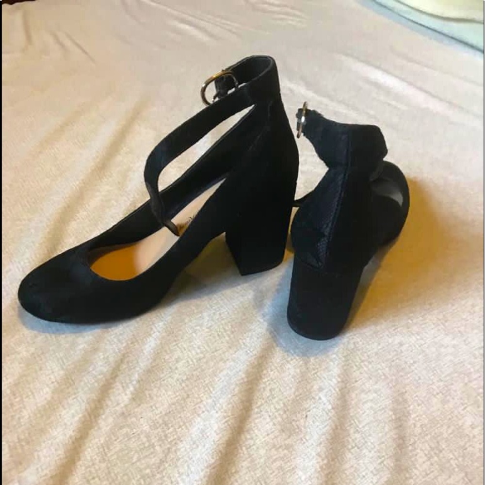 Dress shoes